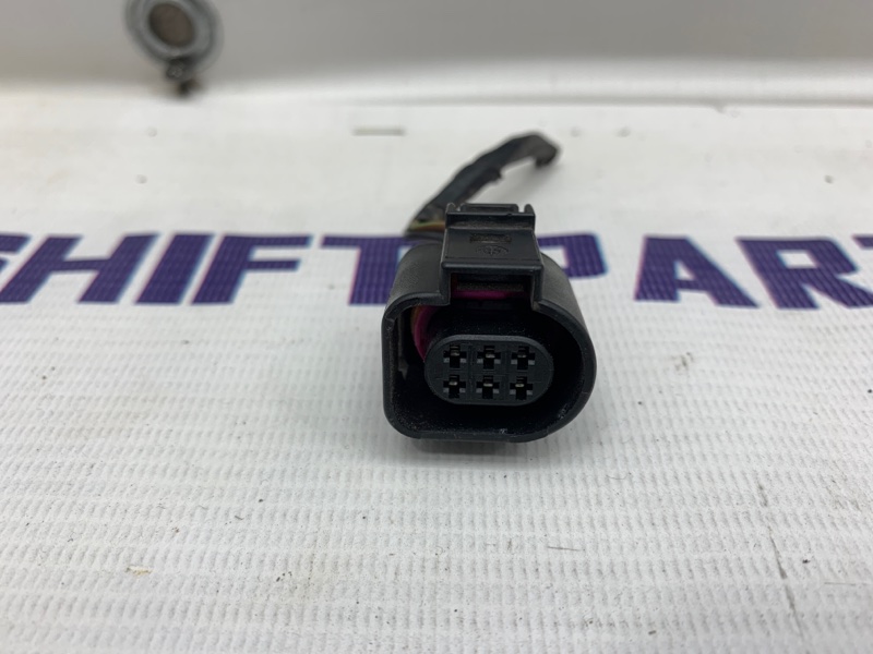 Разъем POLO 2008 4 Разъем POLO 2008 4