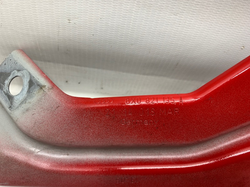 Кронштейн крыла передний левый A1 2014 8X CAXA