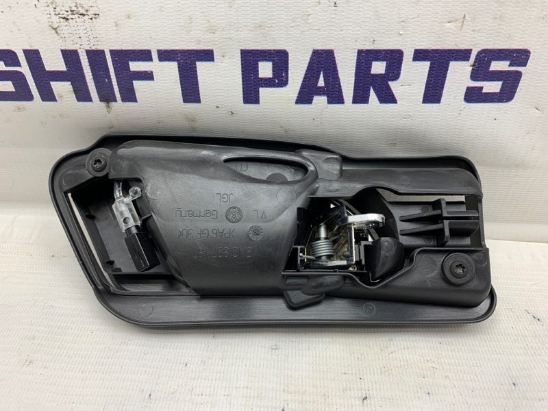 Ручка двери внутренняя левая VOLKSWAGEN TIGUAN 5N CAWB