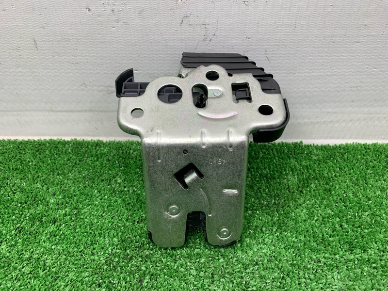 Замок багажника AUDI A1 8X CAXA