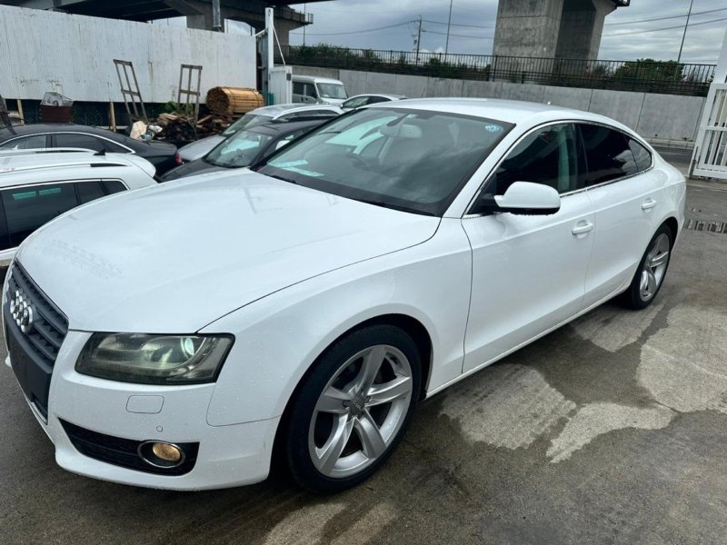 Насос омывателя фар A5 2011 8T CDNC Насос омывателя фар A5 2011 8T CDNC