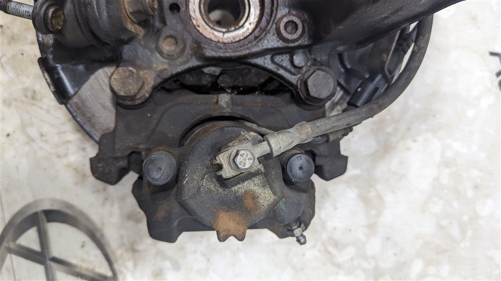 Ступица левая передняя для AUDI Q3 8U CPSA, 1K0407255AA 49 ракурс Ступица левая передняя для AUDI Q3 8U CPSA, 1K0407255AA 49 ракурс