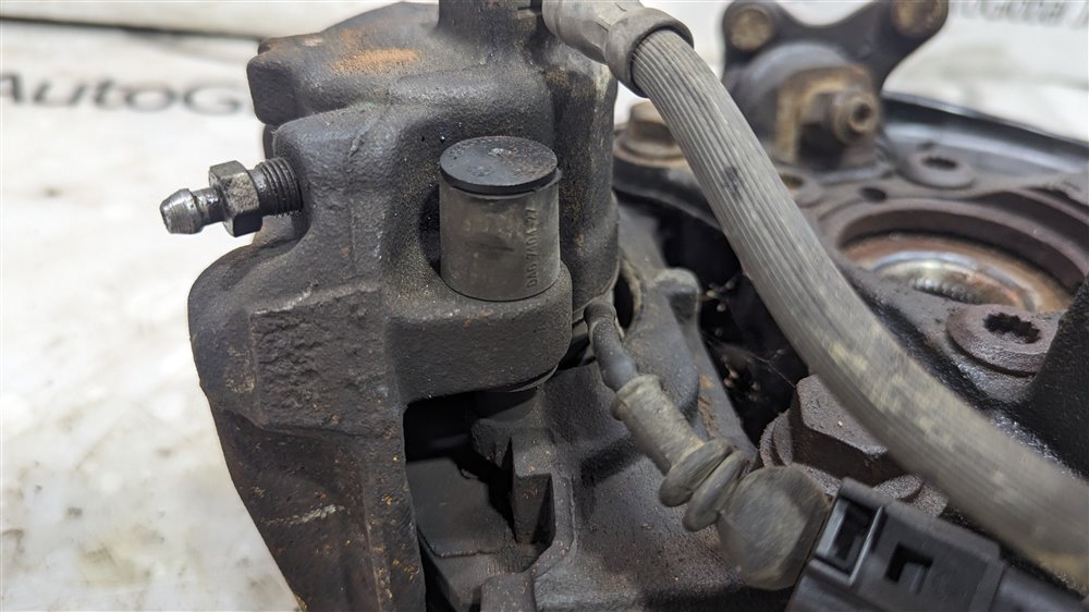 Ступица левая передняя для AUDI Q3 8U CPSA, 1K0407255AA 57 ракурс Ступица левая передняя для AUDI Q3 8U CPSA, 1K0407255AA 57 ракурс