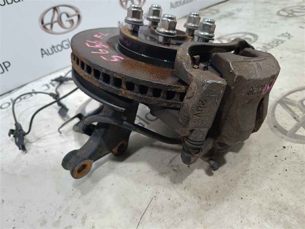 Ступица левая передняя для TOYOTA HARRIER AVU65 2ARFXE, 4321242081 3 ракурс Ступица левая передняя для TOYOTA HARRIER AVU65 2ARFXE, 4321242081 3 ракурс