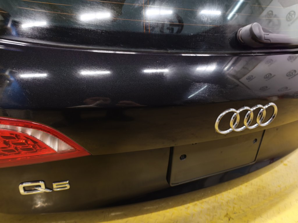 Дверь 5-я для AUDI Q5 8R CDNC, 8R0827023C 12 ракурс Дверь 5-я для AUDI Q5 8R CDNC, 8R0827023C 12 ракурс