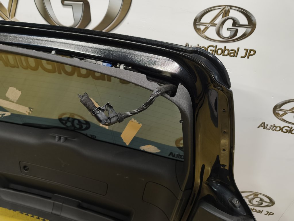 Дверь 5-я для AUDI Q5 8R CDNC, 8R0827023C 19 ракурс Дверь 5-я для AUDI Q5 8R CDNC, 8R0827023C 19 ракурс