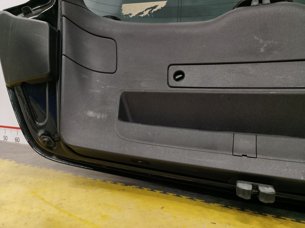 Дверь 5-я для AUDI Q5 8R CDNC, 8R0827023C 23 ракурс Дверь 5-я для AUDI Q5 8R CDNC, 8R0827023C 23 ракурс