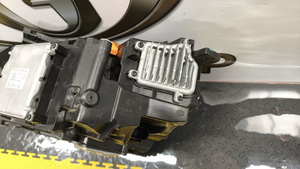 Фара правая передняя для AUDI Q5 FY, 80D941034 20 ракурс Фара правая передняя для AUDI Q5 FY, 80D941034 20 ракурс