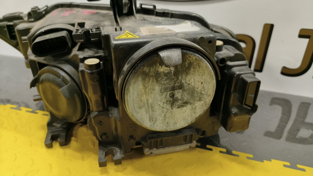 Фара правая передняя для AUDI A4 8K CJEB, 8K0941044 11 ракурс Фара правая передняя для AUDI A4 8K CJEB, 8K0941044 11 ракурс