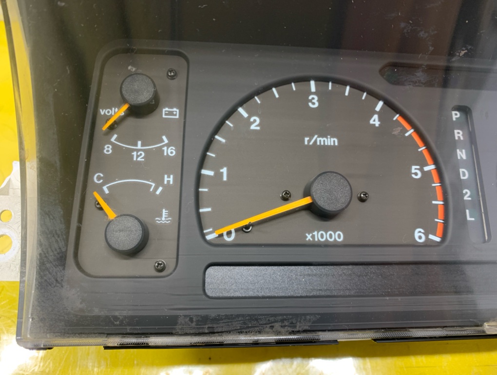 Спидометр для ISUZU BIGHORN UBS69 4JG2, 8971320830 5 ракурс Спидометр для ISUZU BIGHORN UBS69 4JG2, 8971320830 5 ракурс