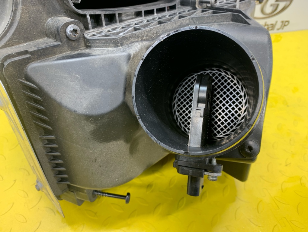 Корпус воздушного фильтра для AUDI Q5 8R CDNC, 8R0133837S 3 ракурс Корпус воздушного фильтра для AUDI Q5 8R CDNC, 8R0133837S 3 ракурс