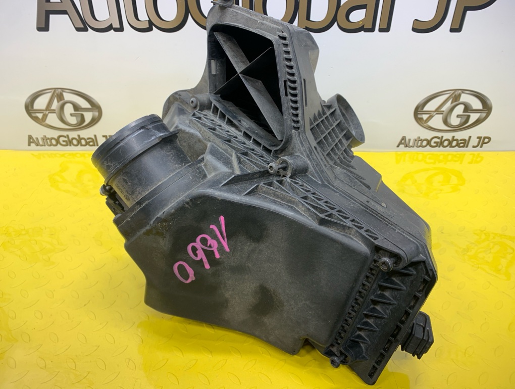 Корпус воздушного фильтра для AUDI Q5 8R CDNC, 8R0133837S 5 ракурс Корпус воздушного фильтра для AUDI Q5 8R CDNC, 8R0133837S 5 ракурс