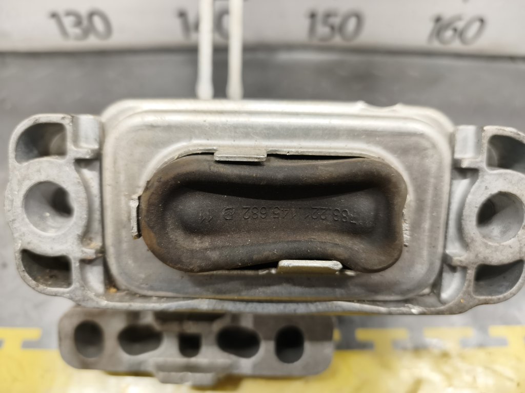Подушка двигателя для AUDI Q2 GAB CHZJ, 5Q0199262CK 7 ракурс Подушка двигателя для AUDI Q2 GAB CHZJ, 5Q0199262CK 7 ракурс