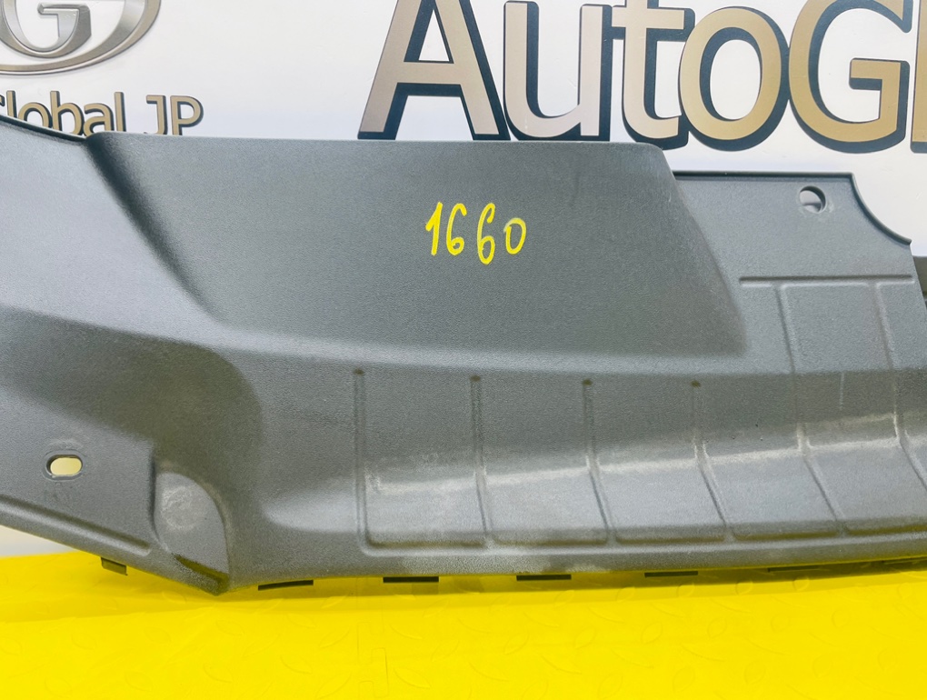 Защита замка капота для AUDI Q5 8R CDNC, 8R0807081 3 ракурс Защита замка капота для AUDI Q5 8R CDNC, 8R0807081 3 ракурс