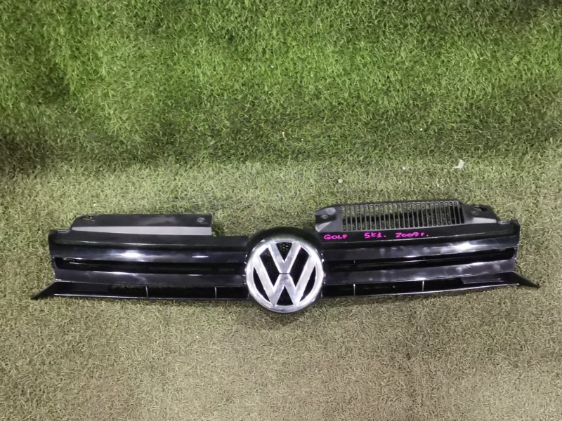 Запчасть решетка радиатора VOLKSWAGEN GOLF 5K1 контрактная Решетка радиатора VOLKSWAGEN GOLF 5K1 контрактная