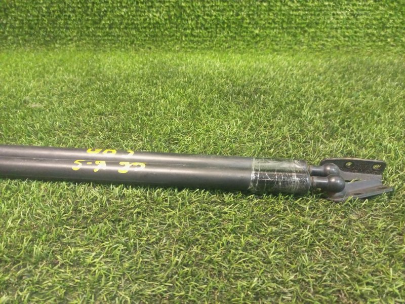 Амортизатор задней двери задний FREED GB3 L15A