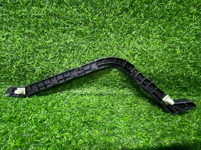 Крепление бампера заднее левое FIT SHUTTLE GG7 Крепление бампера заднее левое FIT SHUTTLE GG7