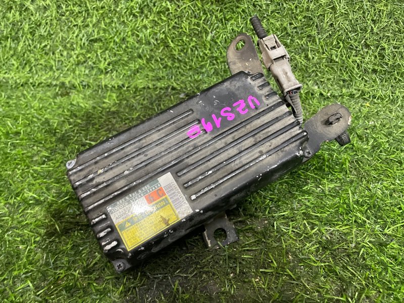 Блок управления ABS GS430 UZS190 3UZFE