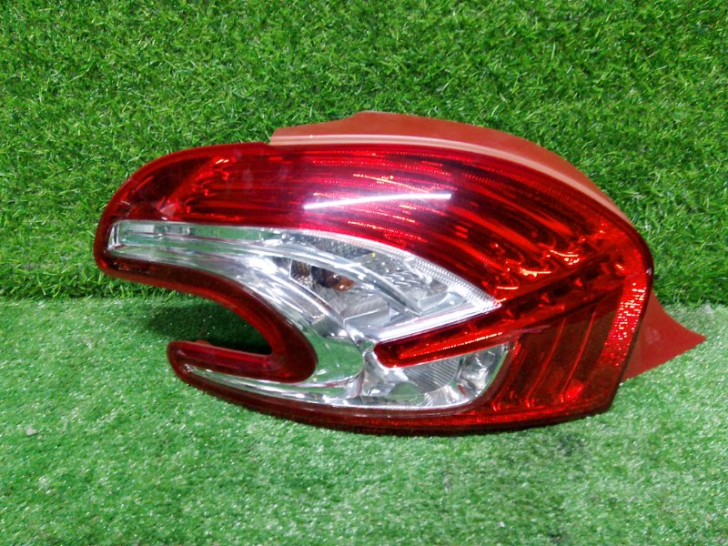 Стоп-сигнал задний левый PEUGEOT 208 A9 9672628280 контрактная