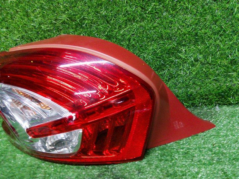 Стоп-сигнал задний левый PEUGEOT 208 A9