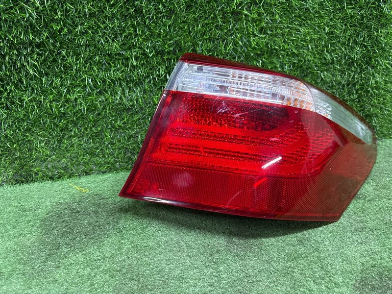 Стоп-сигнал задний правый LS460 2007 USF40 1UR-FSE Стоп-сигнал задний правый LS460 2007 USF40 1UR-FSE