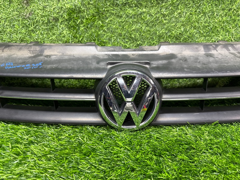 Решетка радиатора VOLKSWAGEN POLO 6R1 Решетка радиатора VOLKSWAGEN POLO 6R1
