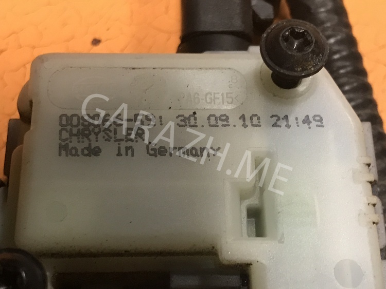 Актуатор замка бензобака Grand Cherokee 2011 WK2 3.6 бензин