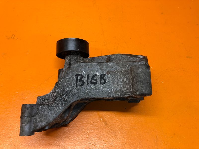 Запчасть ролик обводной Jeep Compass 2012 MK49 контрактная Ролик обводной Jeep Compass 2012 MK49 контрактная