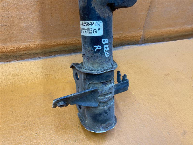 Стойка амортизатора передняя правая RDX 2007 TB1 2.3