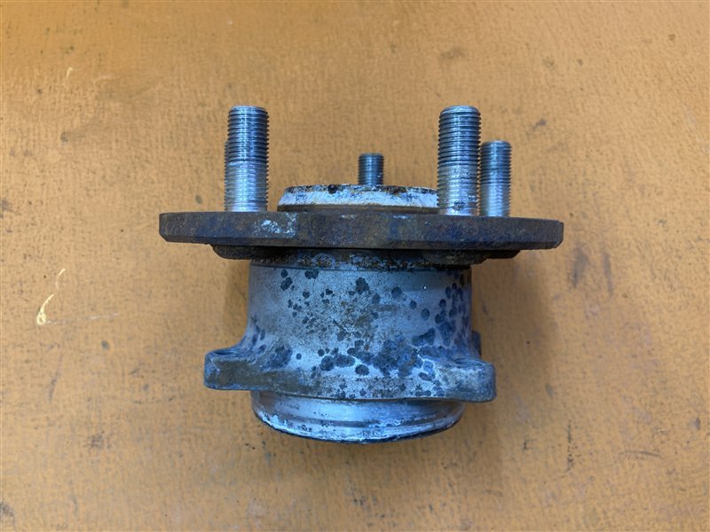 Ступица колеса задняя Honda Pilot 2 J35Z4