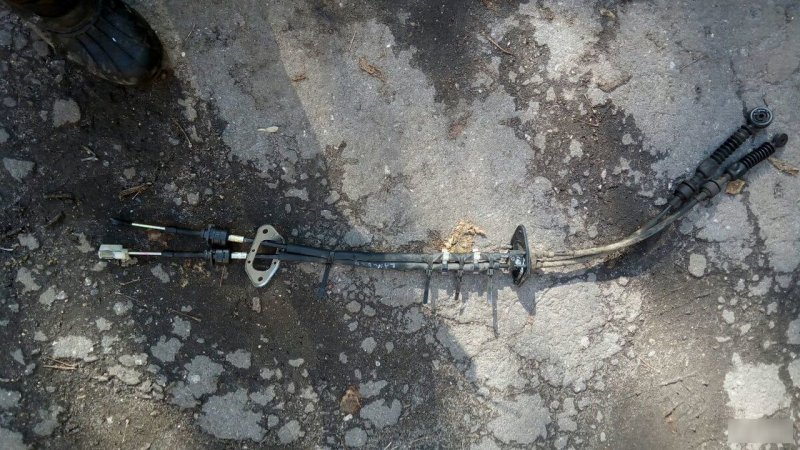 Запчасть трос мкпп Mitsubishi Lancer 9 Б/У Трос МКПП Mitsubishi Lancer 9 Б/У