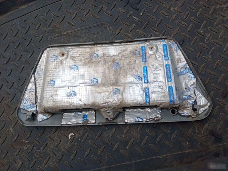 Накладка багажника Galant 8