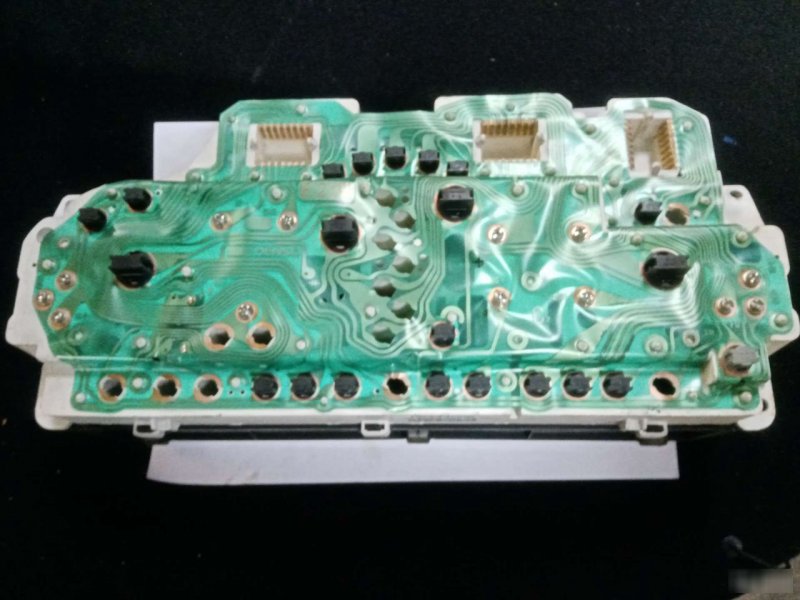 Щиток приборов Mitsubishi Galant 8 Щиток приборов Mitsubishi Galant 8