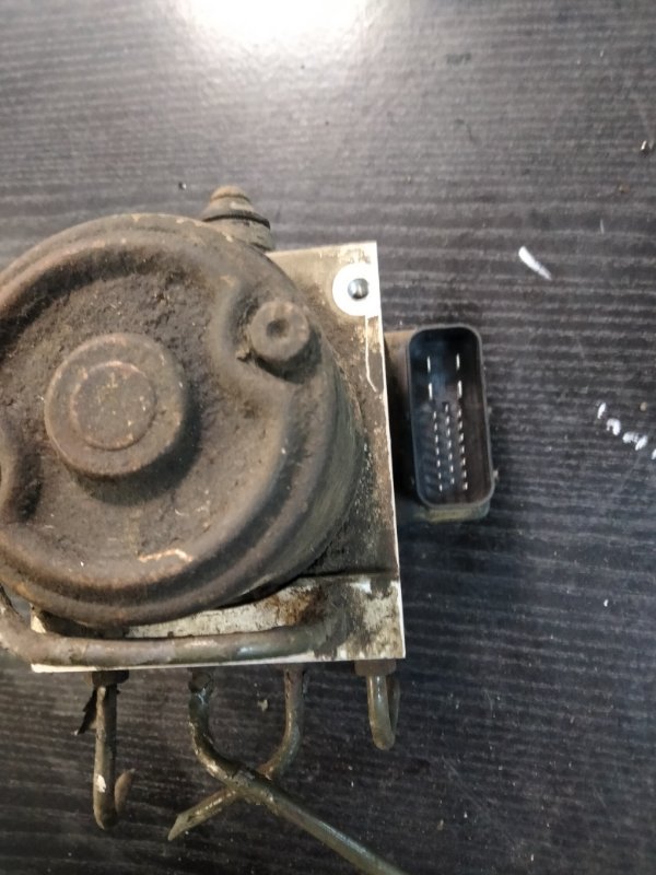 Блок насос абс Galant 8 Блок насос абс Galant 8