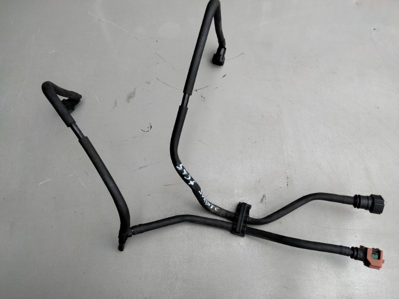 Топливная трубка Kia Sorento 2010 2(XM) 2.2 D4HB Б/У