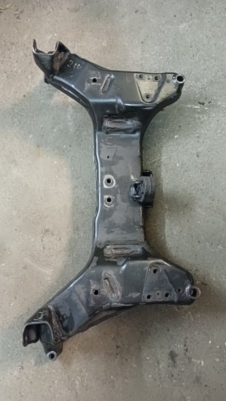 Подрамник передний Nissan Almera 2004 N16 qg15 Б/У