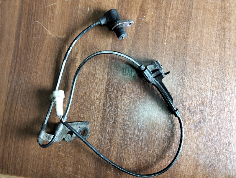 Запчасть датчик abs передний Toyota Corolla 120 89543-02040 Б/У Датчик ABS передний Toyota Corolla 120 89543-02040 Б/У