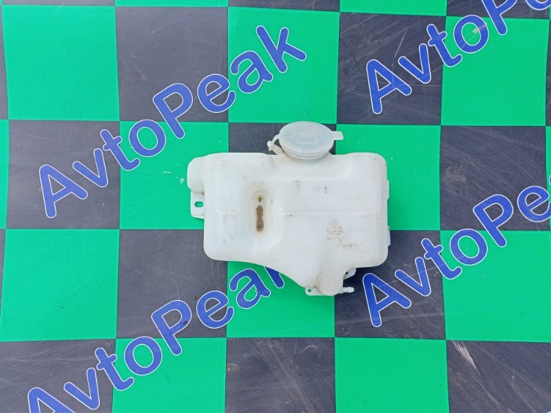 Запчасть бачок стеклоомывателя задний MAZDA MPV LVLR LA0567480A контрактная Бачок стеклоомывателя задний MAZDA MPV LVLR LA0567480A контрактная