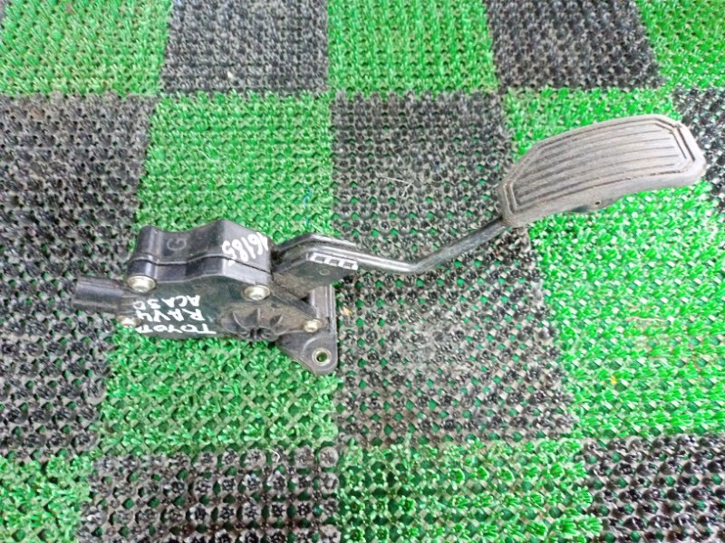 Педаль газа RAV4 ACA31 2AZ-FE