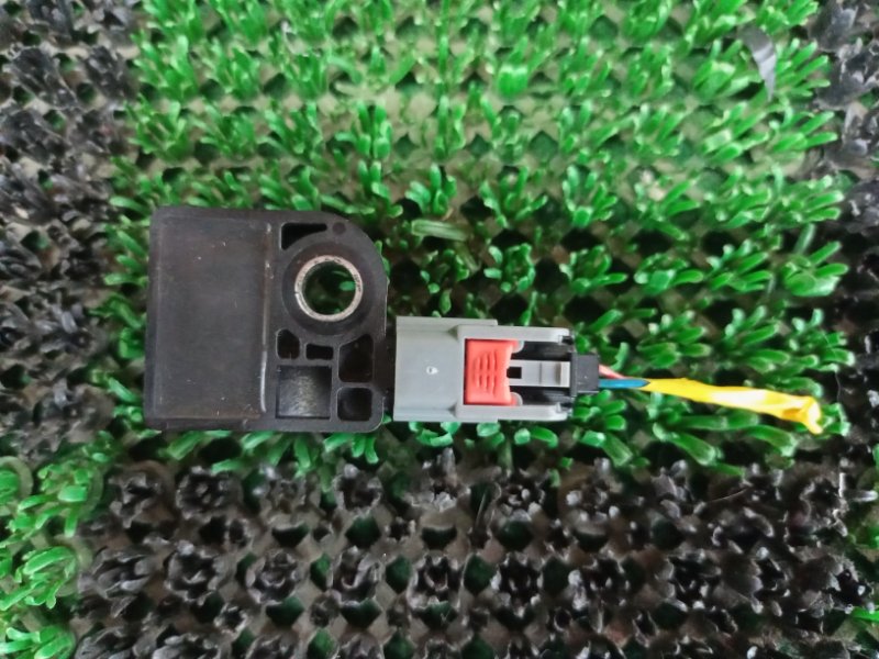 Датчик airbag KIA SPORTAGE 2011 SL D4HA 959202S000 контрактная