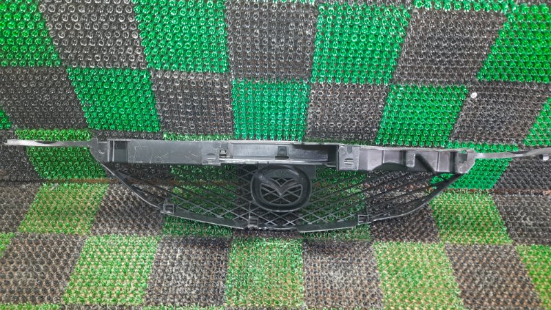 Решетка радиатора PREMACY CP8W FP