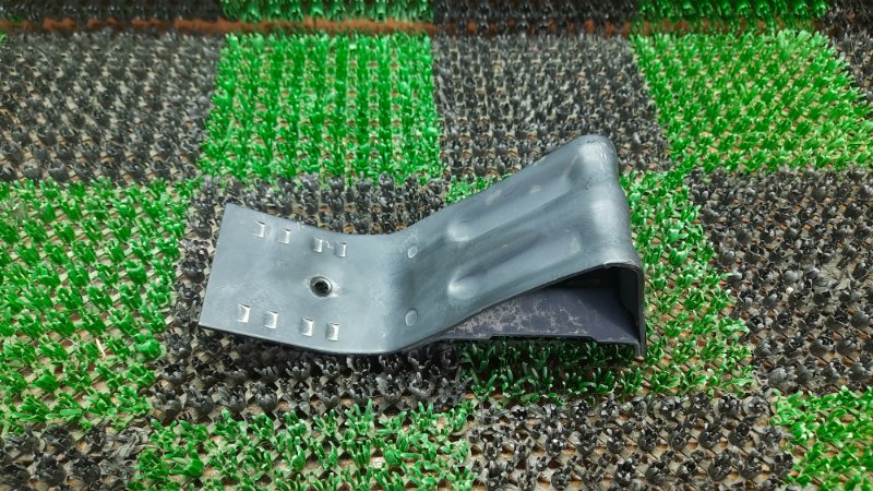 Противооткатный упор BMW 528I 1996 E39 286S1 71111179052 контрактная