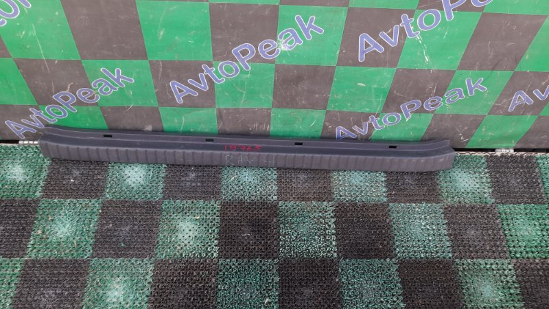 Накладка замка багажника TOYOTA RAV4 ACA31 58387-42050-B0 контрактная