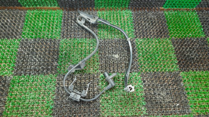 Датчик ABS передний левый TOYOTA KLUGER MCU25W 1MZ-FE 89543-48020 контрактная