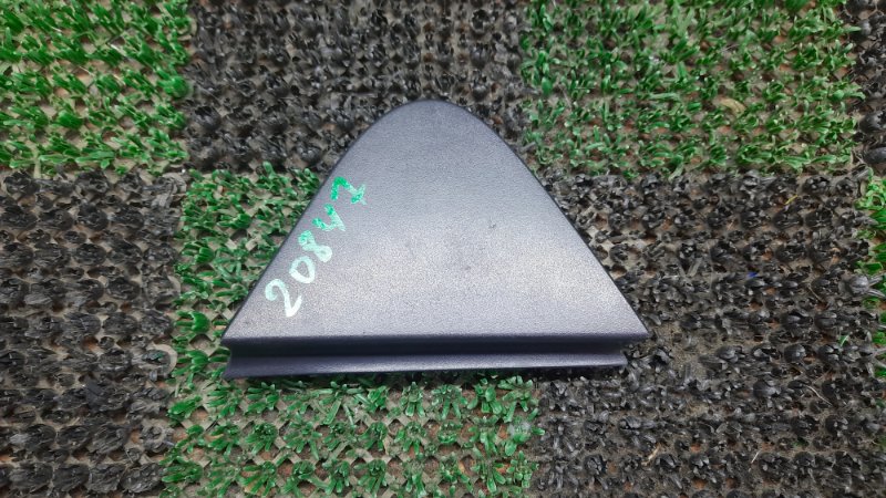 Уголок крыла задний левый NISSAN JUKE YF15 HR15 781271KA0A контрактная