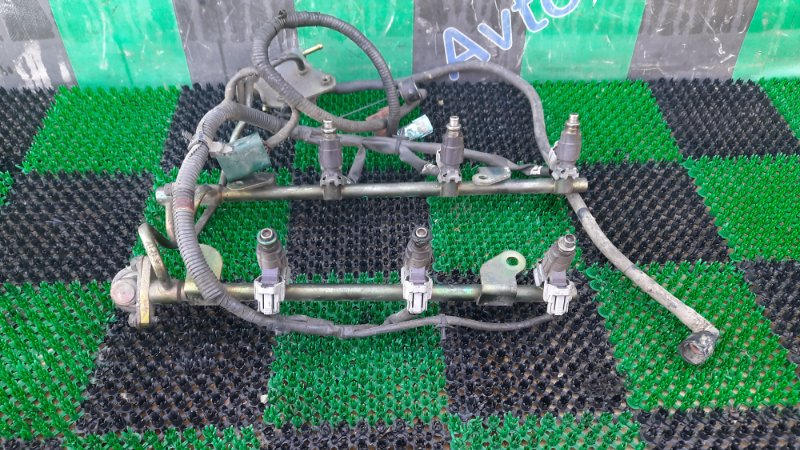 Форсунка топливная FX35 S50 VQ35DE