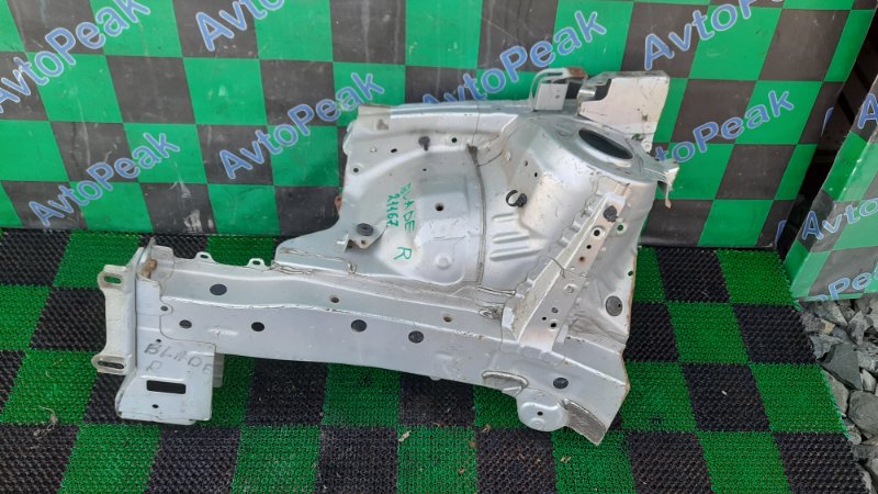 Лонжерон TOYOTA BLADE AZE156 2AZ контрактная