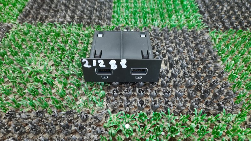 USB Разъем RENAULT SAMSUNG XM3 2021 LJL H4MA601 280230033R контрактная