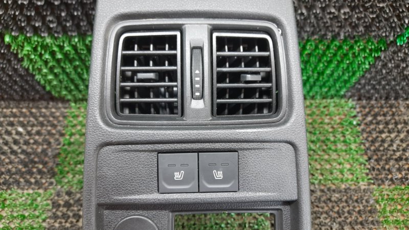 Кнопка обогрева сидений задняя XM3 2021 LJL H4MA601