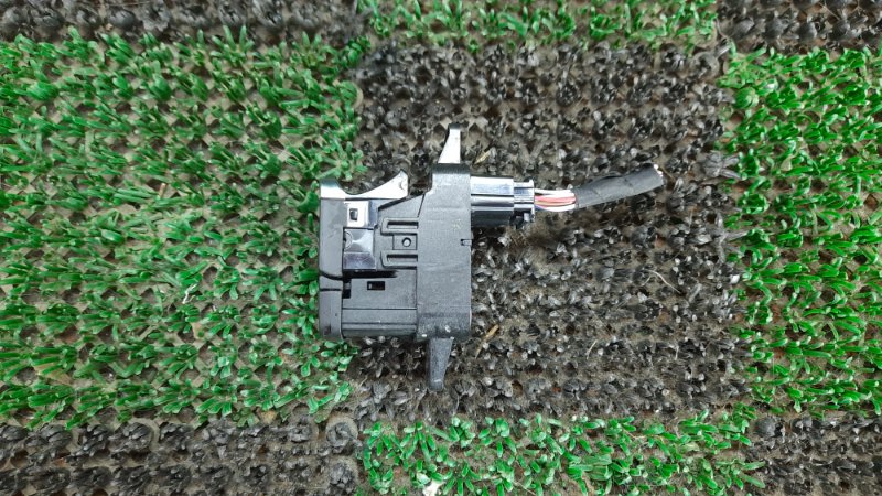 Кнопка стояночного тормоза XM3 2021 LJL H4MA601 Кнопка стояночного тормоза XM3 2021 LJL H4MA601